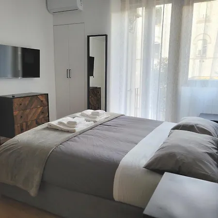 Romebesthome Beccaria - Piazza Del Popolo